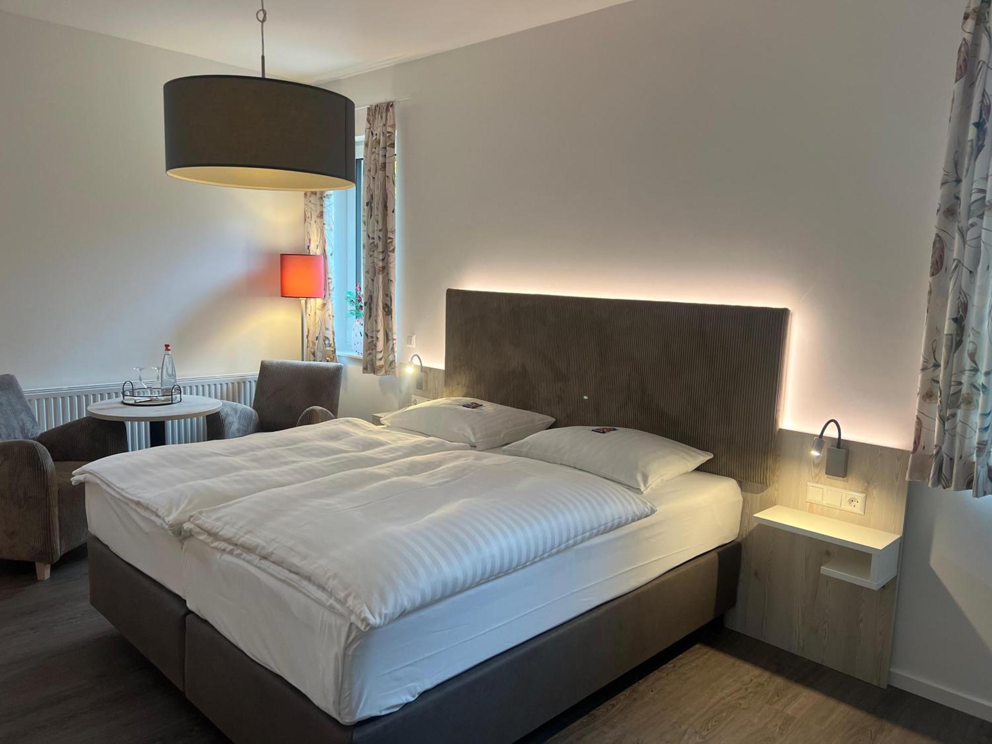 Hotel Zur Post Neubruchhausen Eksteriør bilde